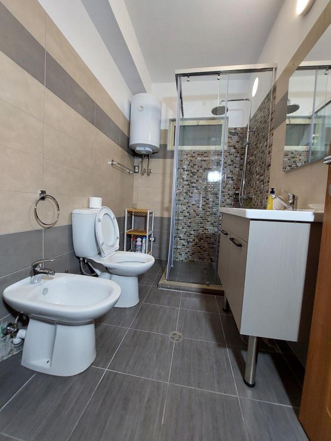 Vila Tafa Apartments Ap3 地拉那 外观 照片
